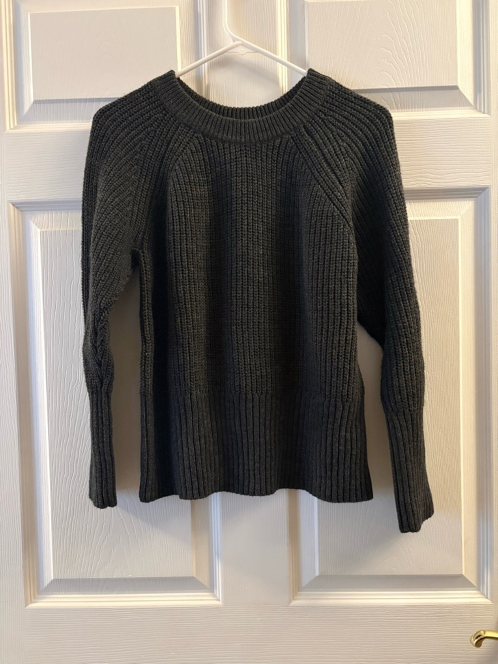 Women's Universal Threads Charcoal Sweater Size Large